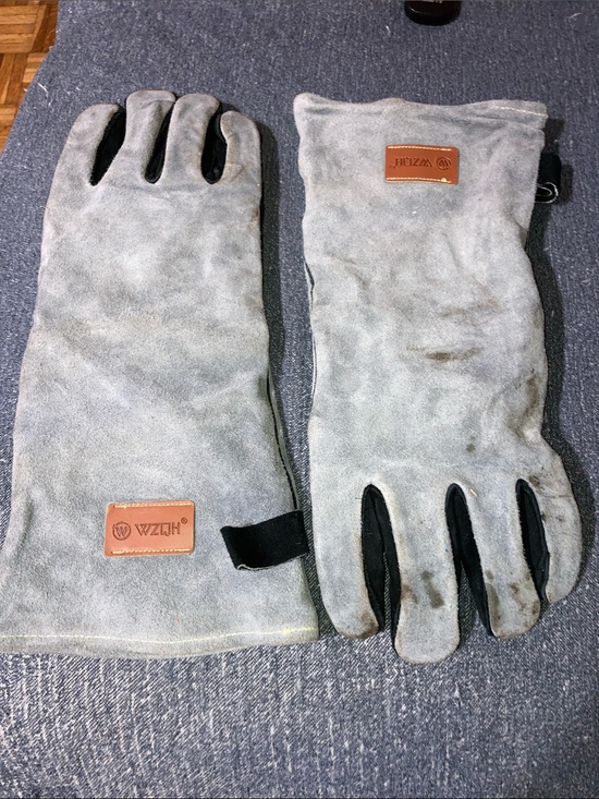 Wzqh Other - Men's Heavy-Duty Gray Suede Work Gloves